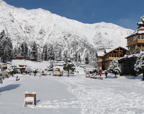fairymeadows trek in winters